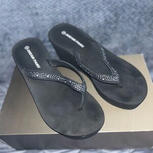 Dream Pairs Black Sandals with Sparkling Accents